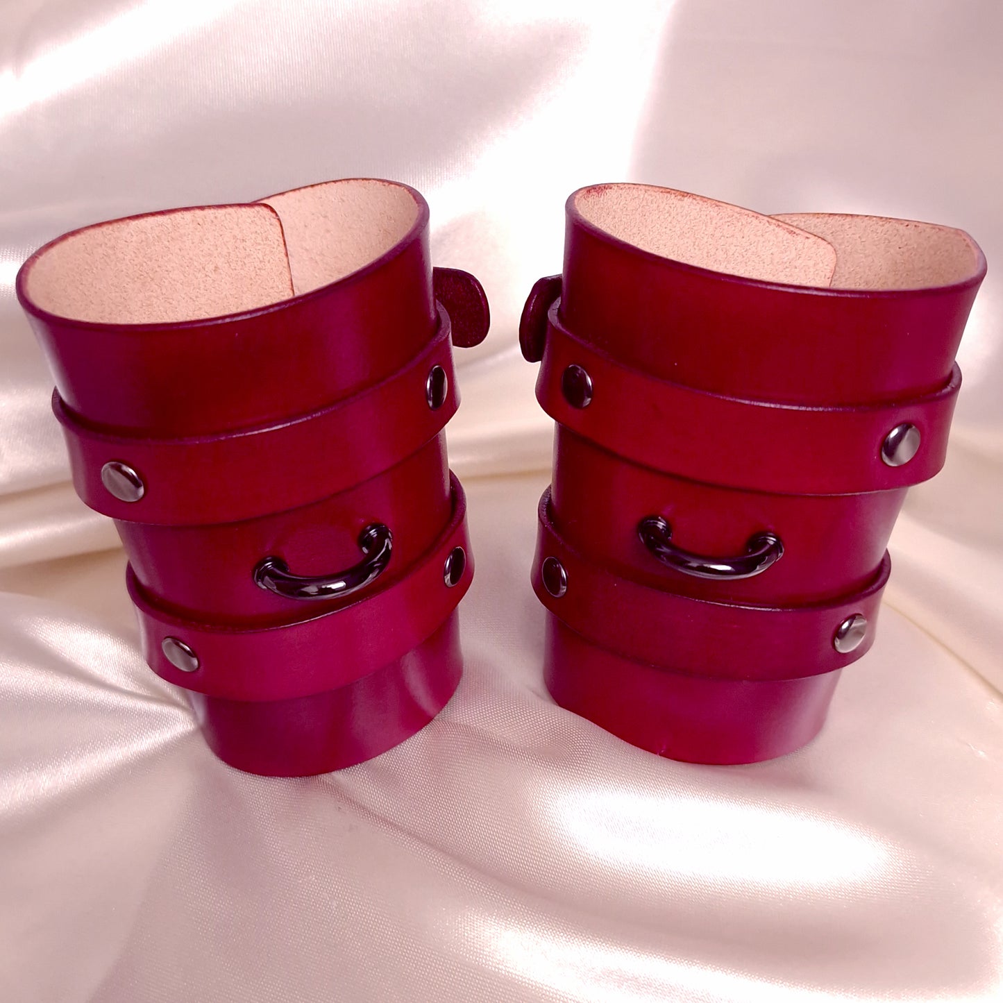 Cradle Handcuffs