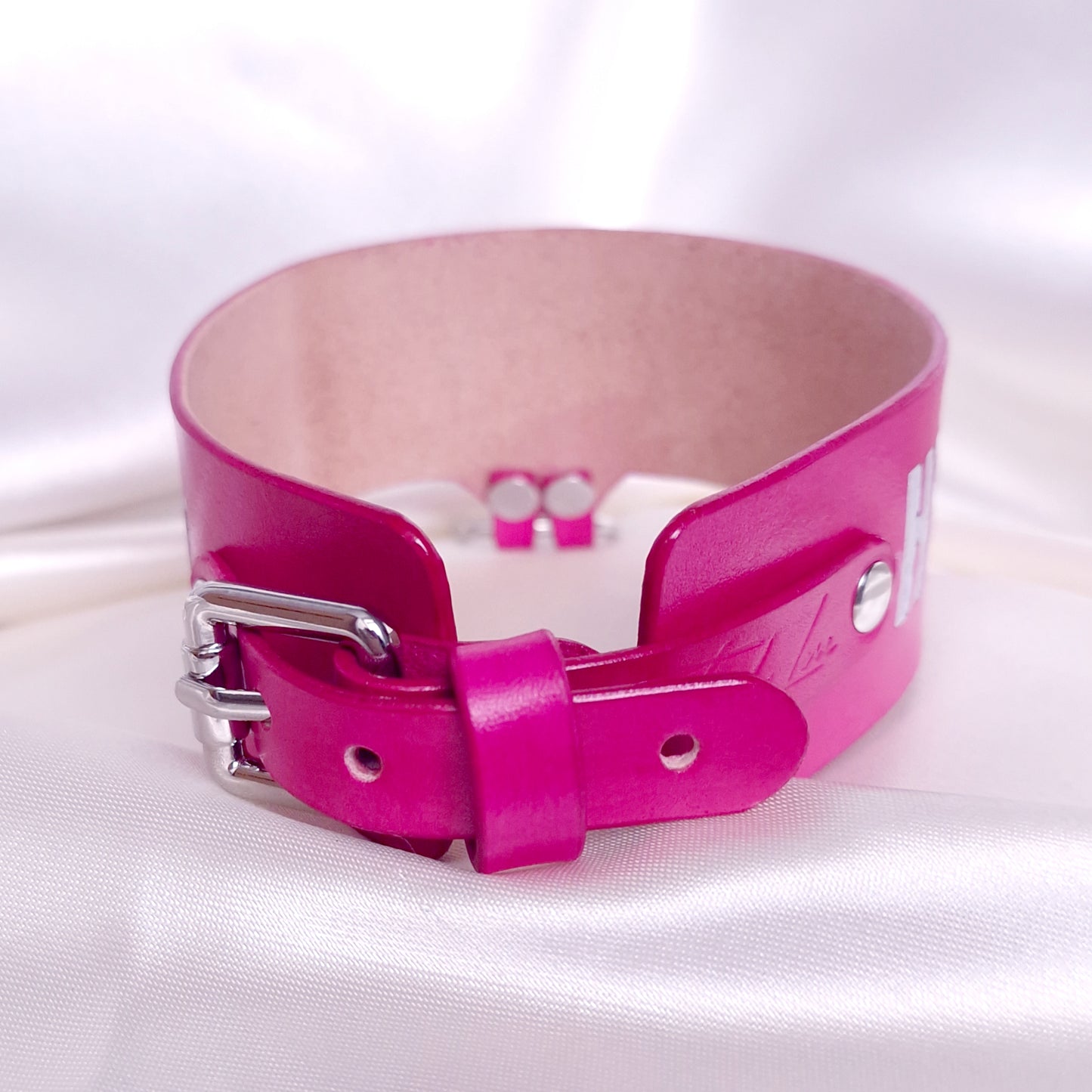 Inscribe Choker