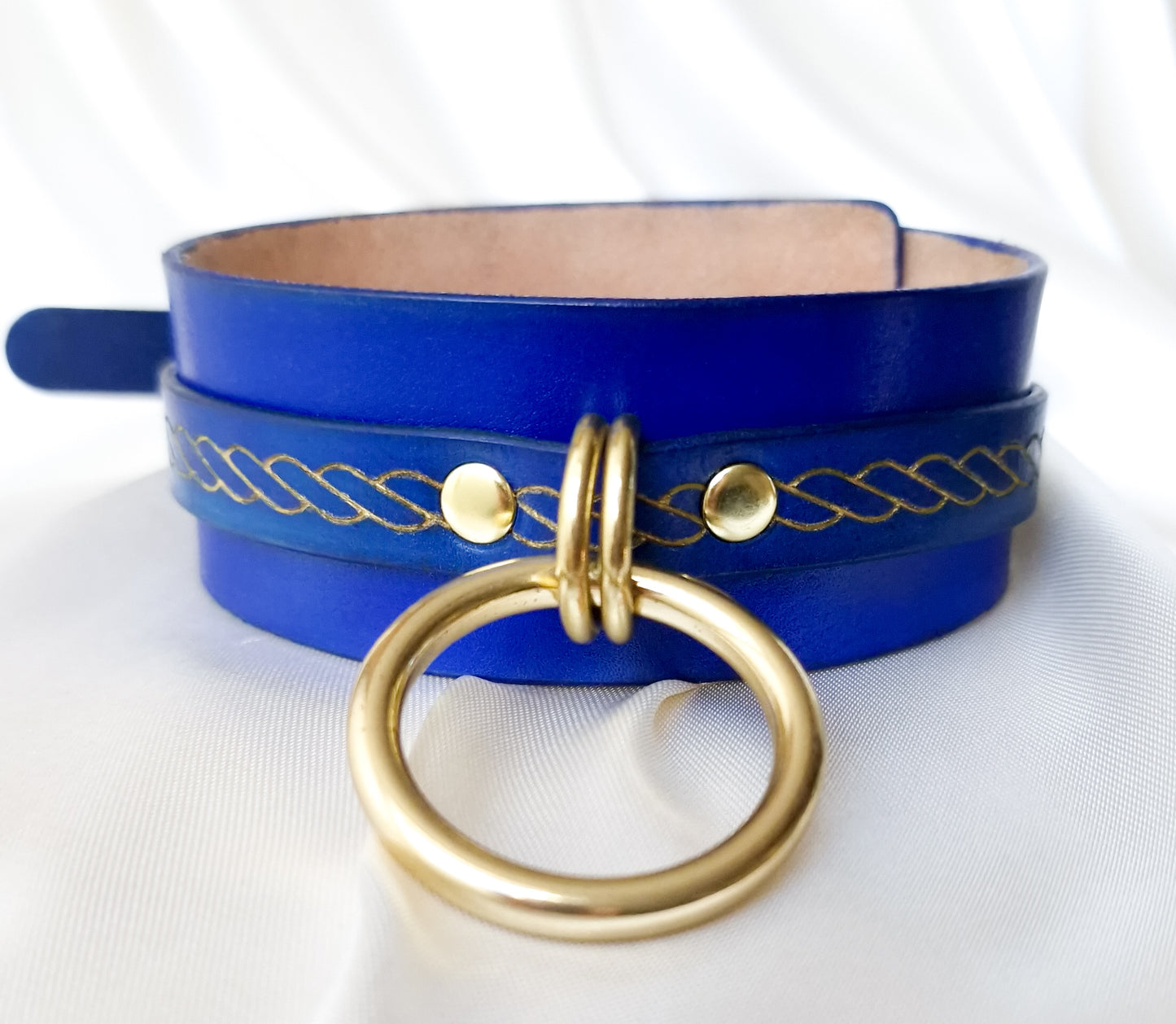 Spiral Choker Blue