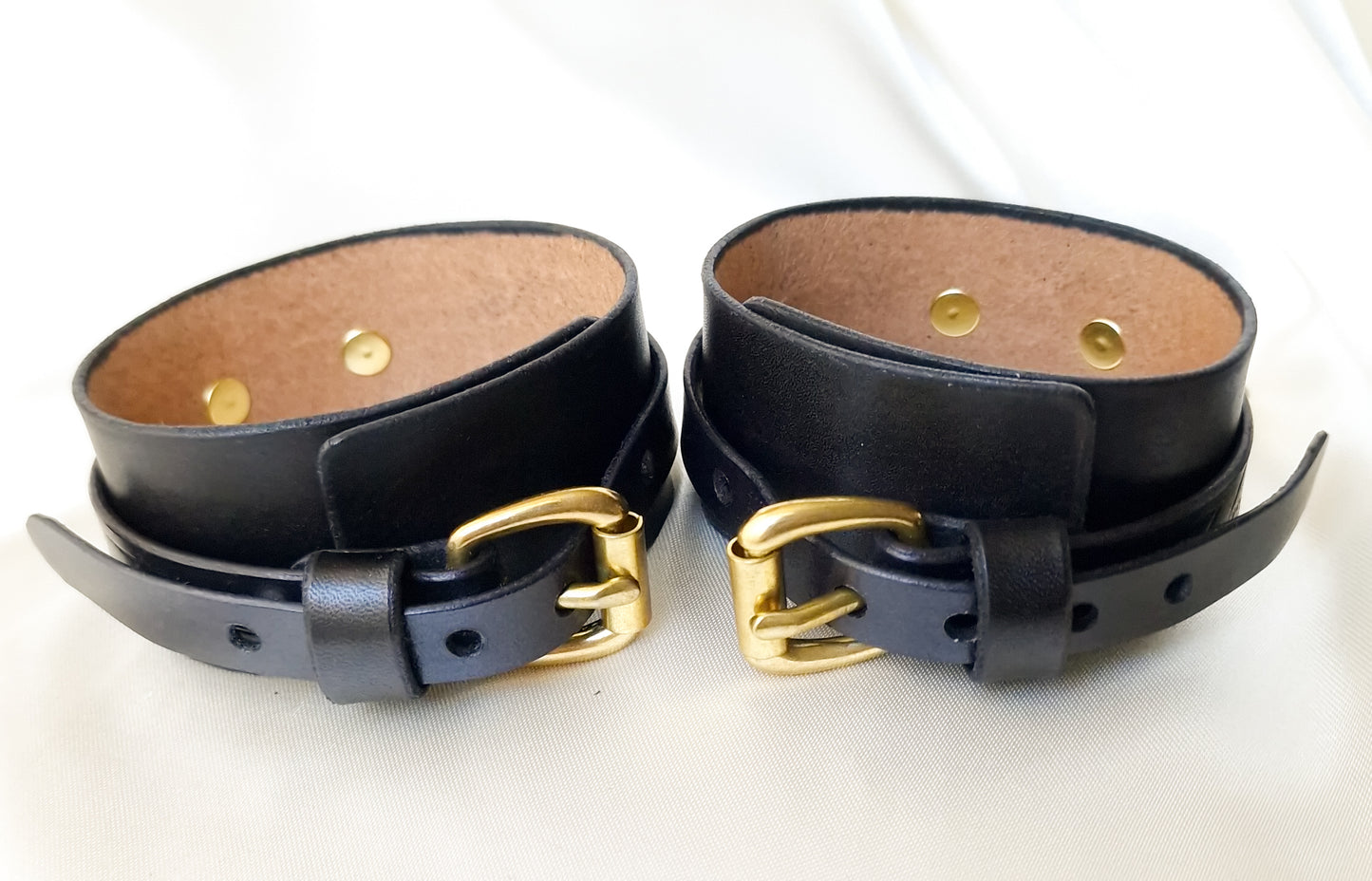 Ellipse Cuffs Set Black