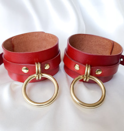 Ellipse Cuffs Set Red