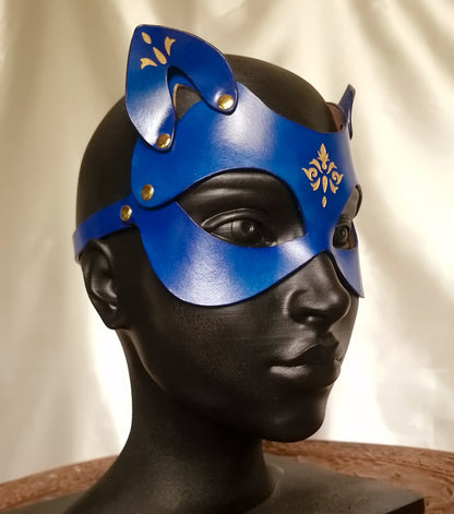 Domina-style cat mask with royal filigree detailing.