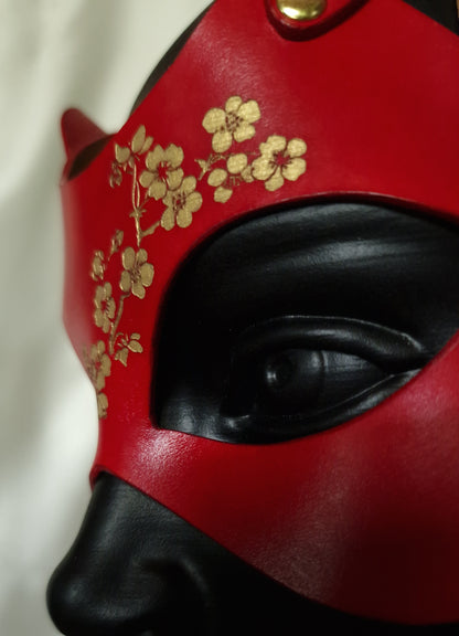 Lightweight leather kitten mask. Catwoman roleplay costume.